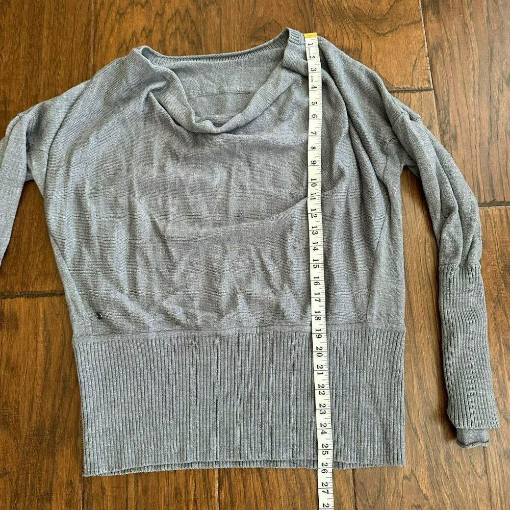 Lululemon womens loose neck sweater in gray - Picture 6 of 8